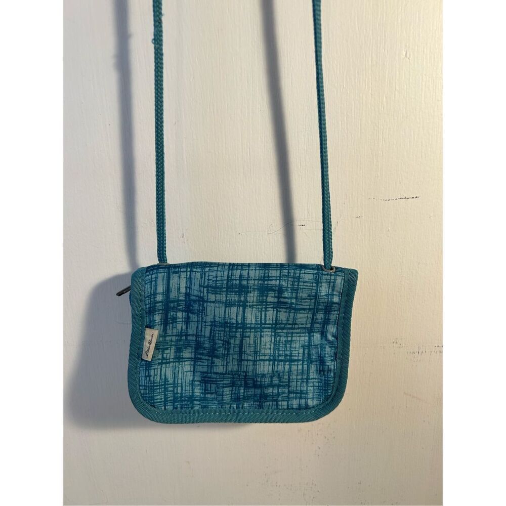 Eddie Bauer travel crossbody zipper wallet turquoise 6"x4.5"string